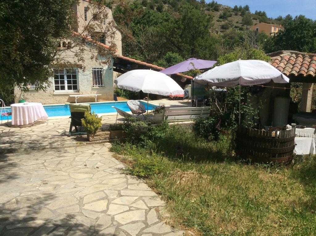 Lou Ribas Apartment Puyloubier Bagian luar foto